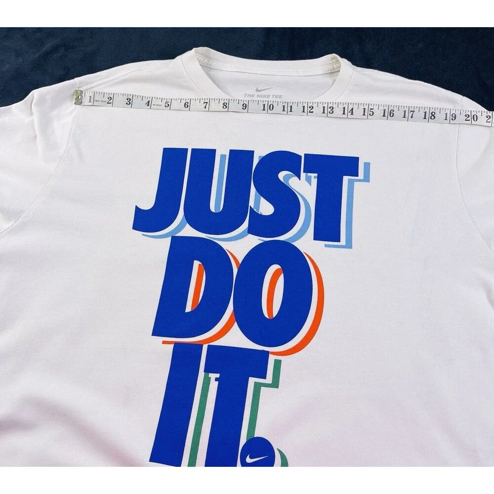 Nike The Nike Tee 